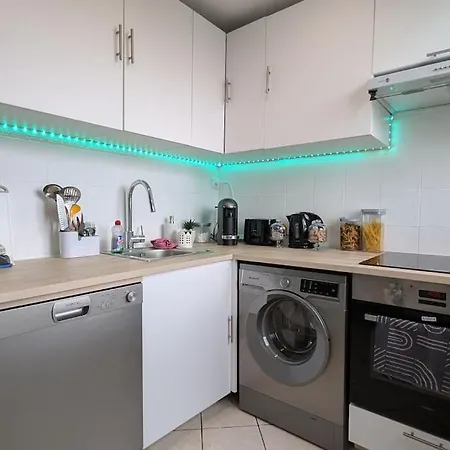 Apartment Le Grand A 20 Min De Paris En Rer A